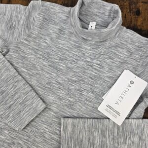 NEW ATHLETA Foresthill Ascent Turtleneck Top Grey Heather Womems S Wool Blend